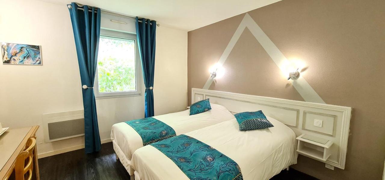 Fasthotel Oloron Hostellerie Du Paon Blanc Lurbe-Saint-Christau エクステリア 写真