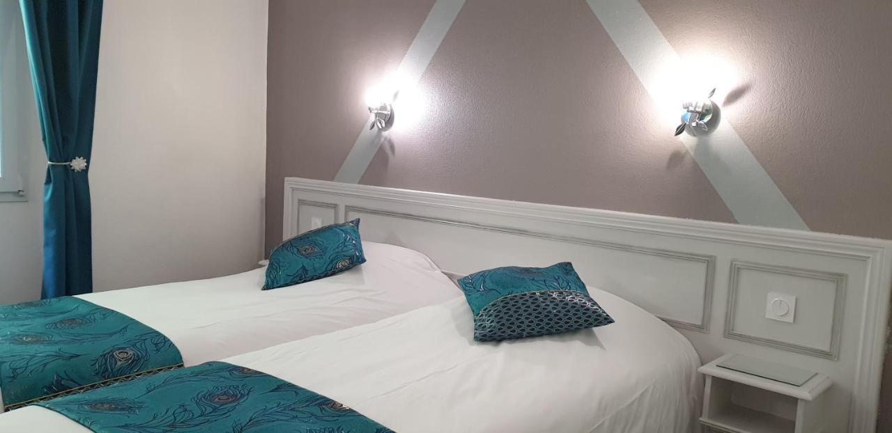 Fasthotel Oloron Hostellerie Du Paon Blanc Lurbe-Saint-Christau エクステリア 写真