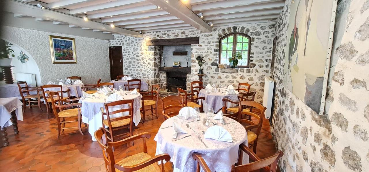 Fasthotel Oloron Hostellerie Du Paon Blanc Lurbe-Saint-Christau エクステリア 写真